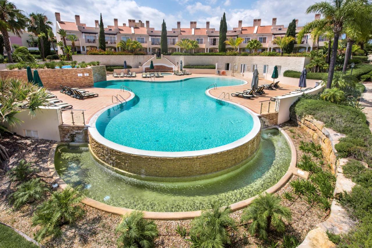 Luxury Apartment With Communal Pool And Terrace Quarteira Kültér fotó