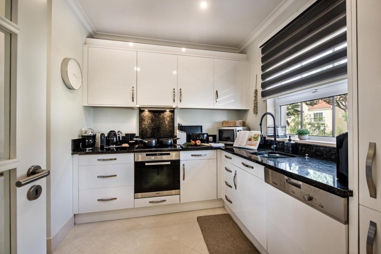 Luxury Apartment With Communal Pool And Terrace Quarteira Kültér fotó